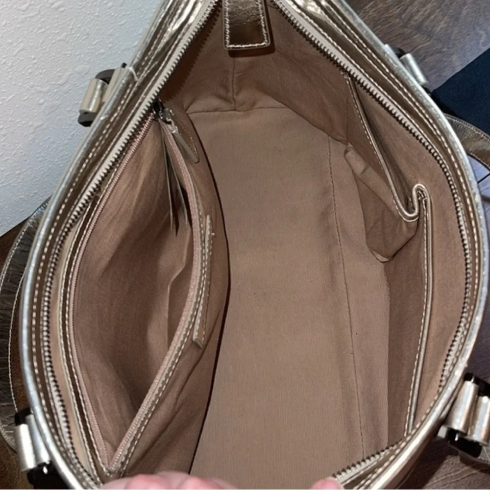 BURBERRY NOVA CHECK GOLD PATENT LEATHER TOTE TOP ZIP